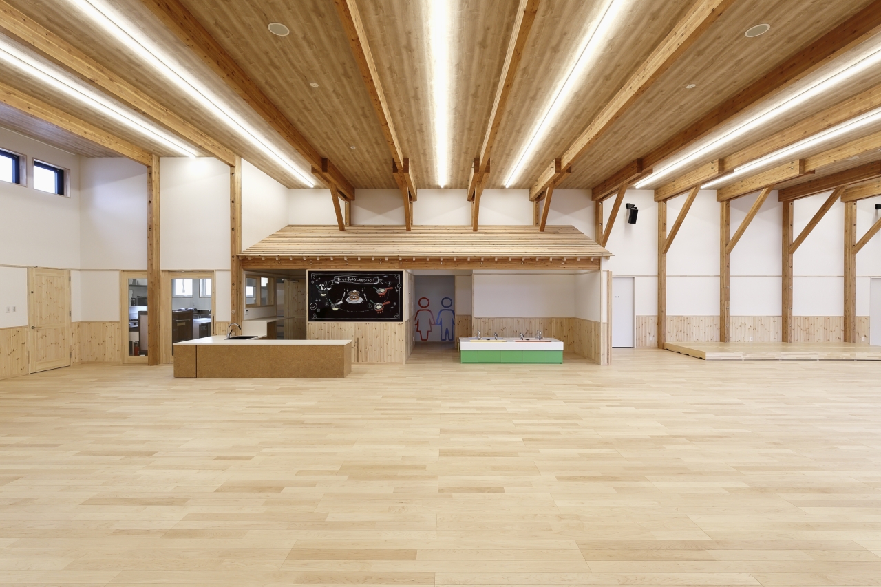 保育施設 | 朝日ウッドテック 非住宅フローリング MESSAGE(メッセージ)