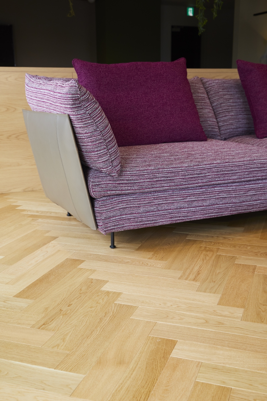 オフィス | 朝日ウッドテック 非住宅フローリング MESSAGE(メッセージ)