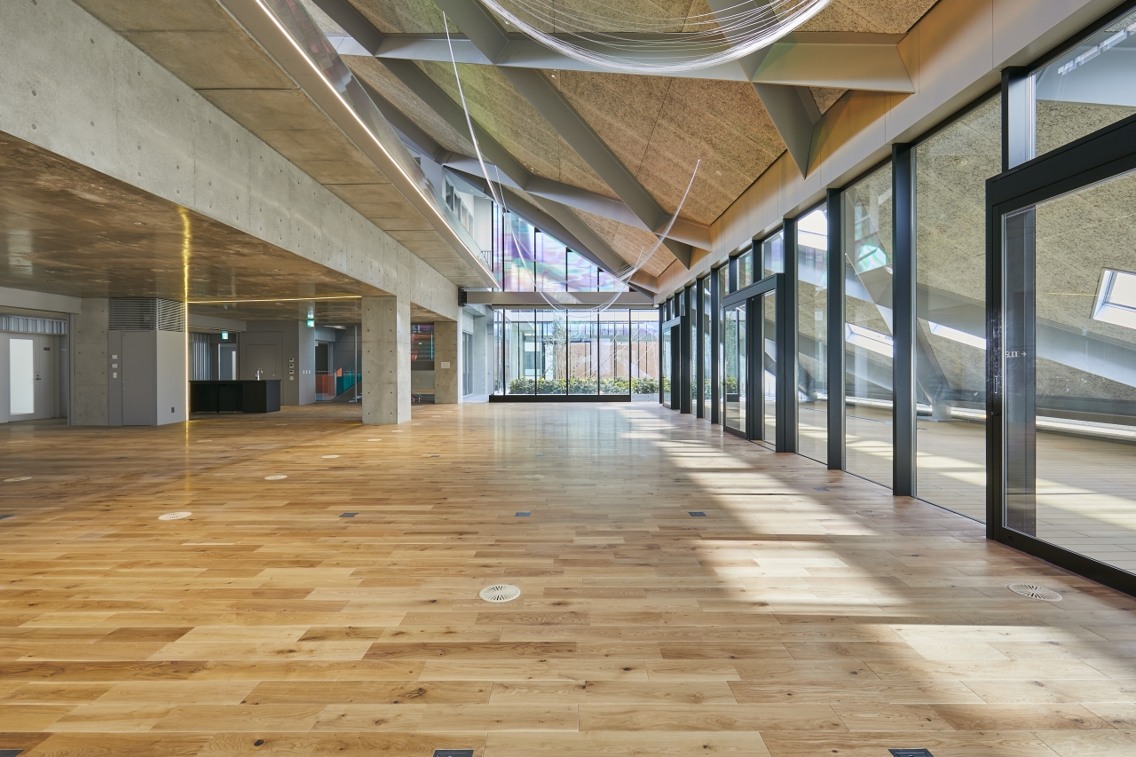 学校施設 | 朝日ウッドテック 非住宅フローリング MESSAGE(メッセージ)