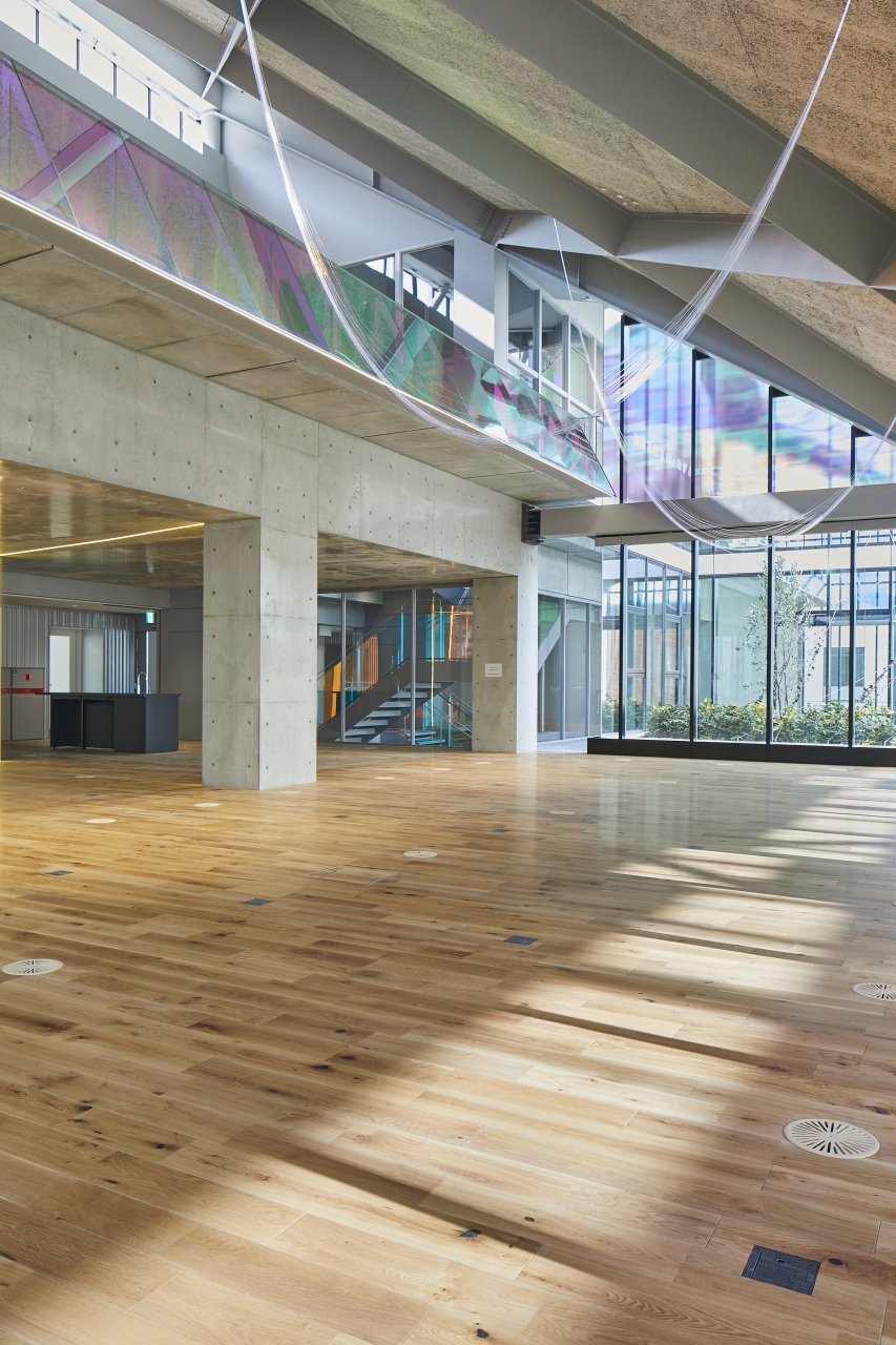 学校施設 | 朝日ウッドテック 非住宅フローリング MESSAGE(メッセージ)