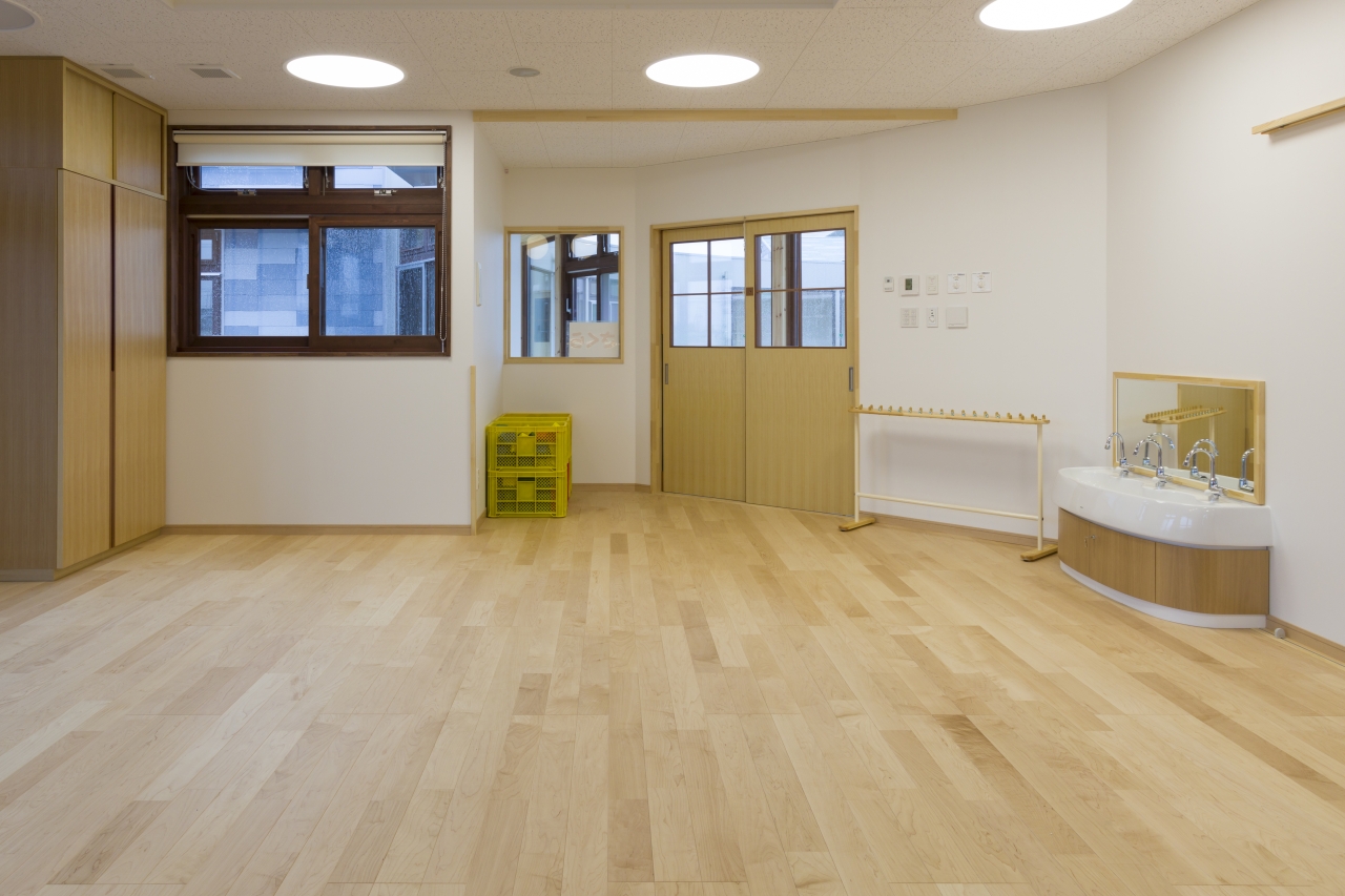 保育施設 | 朝日ウッドテック 非住宅フローリング MESSAGE(メッセージ)