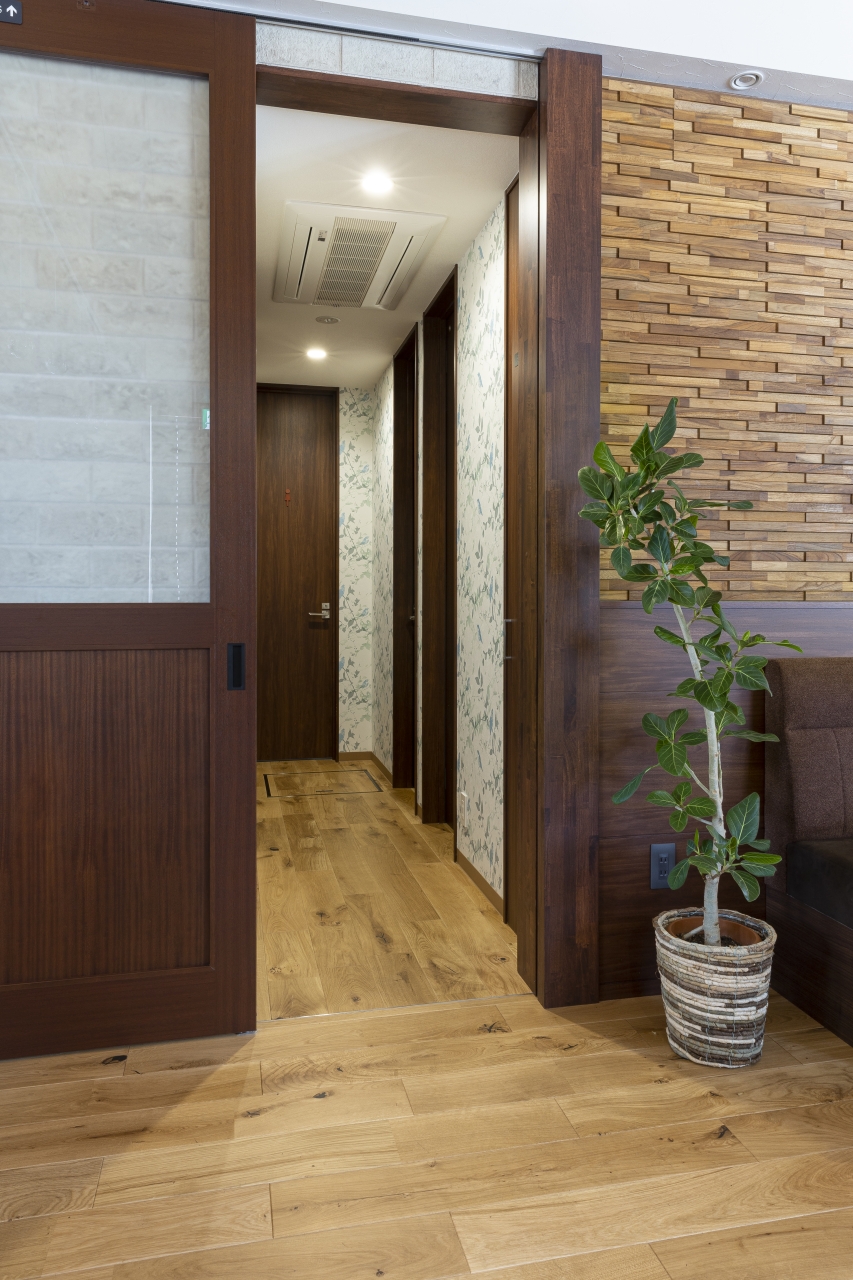 レストラン | 朝日ウッドテック 非住宅フローリング MESSAGE(メッセージ)