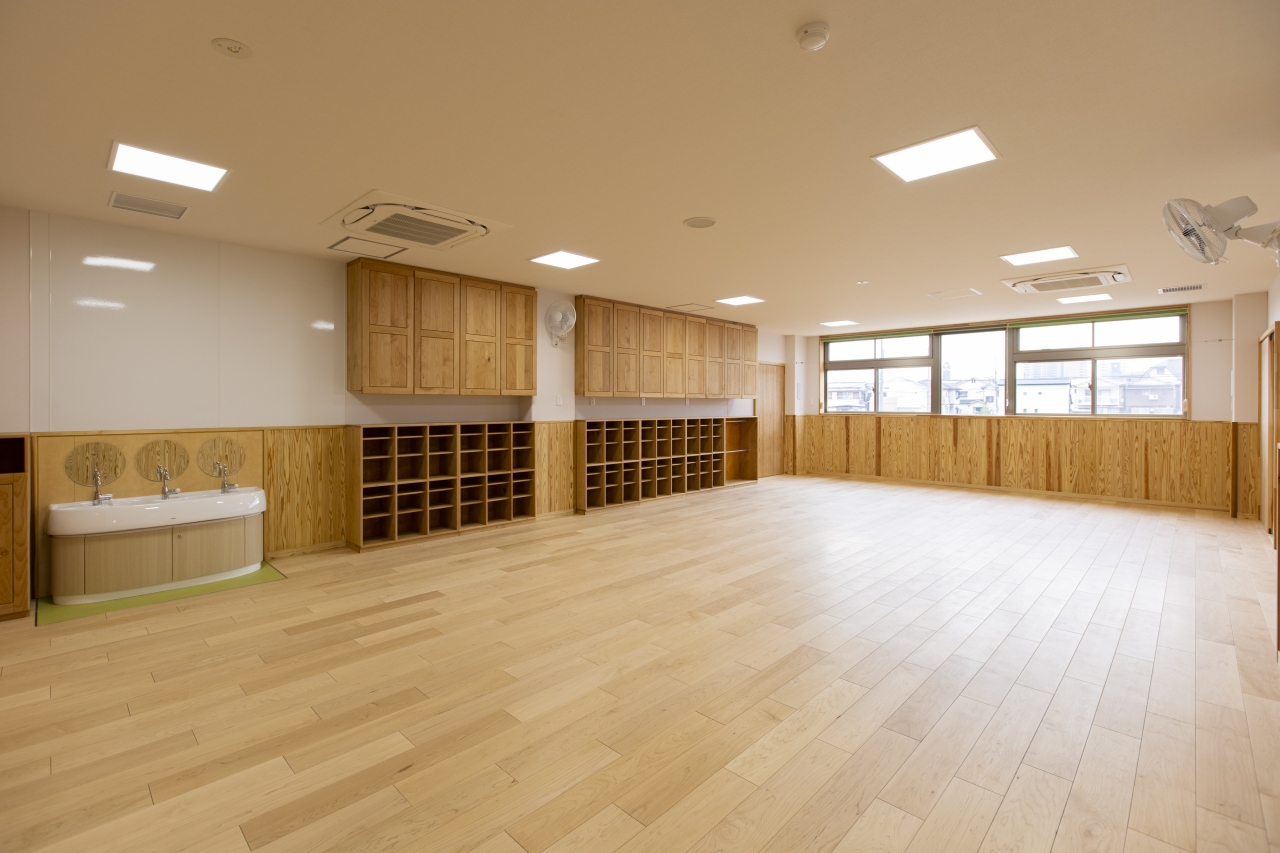 保育施設 | 朝日ウッドテック 非住宅フローリング MESSAGE(メッセージ)