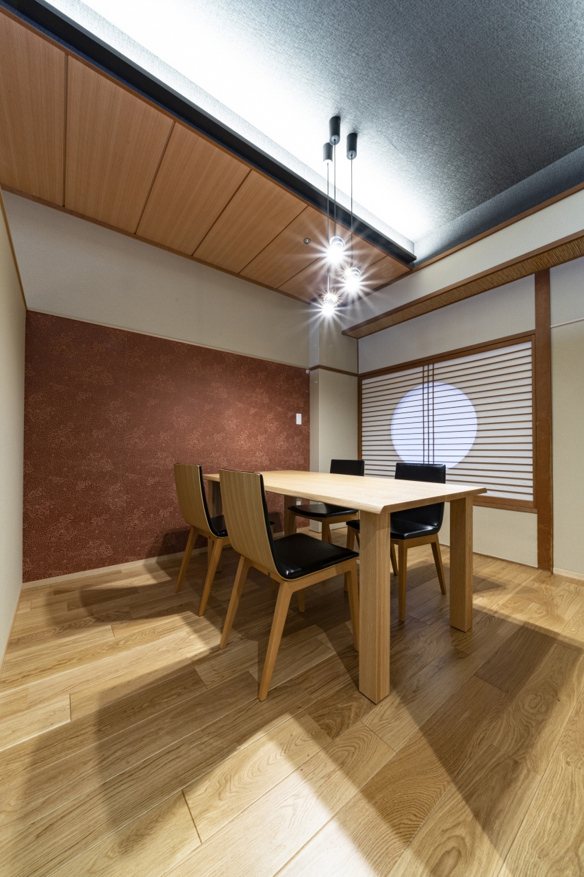 宿泊施設採用メッセージハード挽き板ラスティック 無遮音オークのフローリング画像