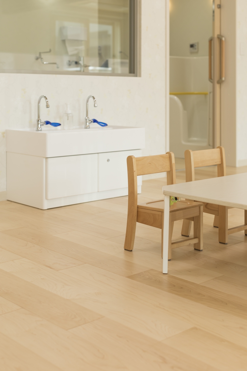 保育施設 | 朝日ウッドテック 非住宅フローリング MESSAGE(メッセージ)