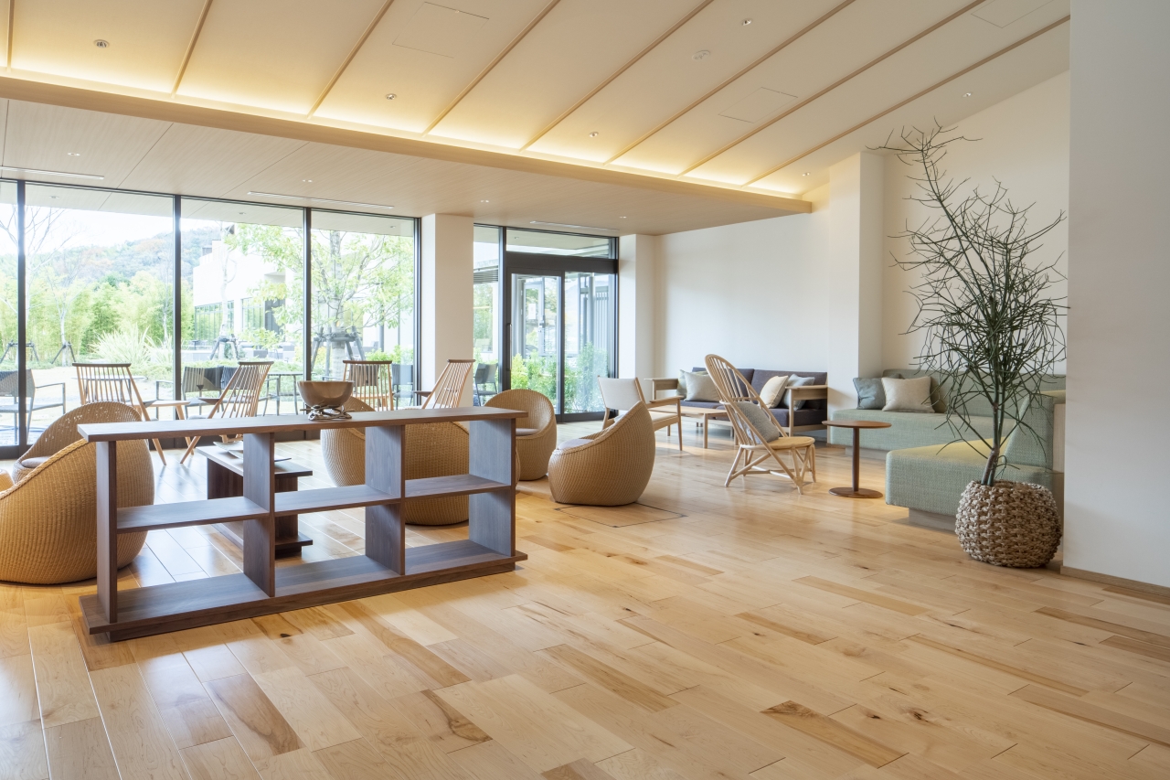 宿泊施設採用メッセージハード挽き板ラスティック無遮音ハードメイプルのフローリング画像