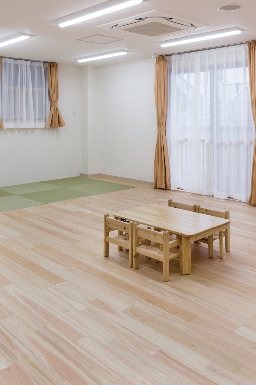 保育施設 | 朝日ウッドテック 非住宅フローリング MESSAGE(メッセージ)