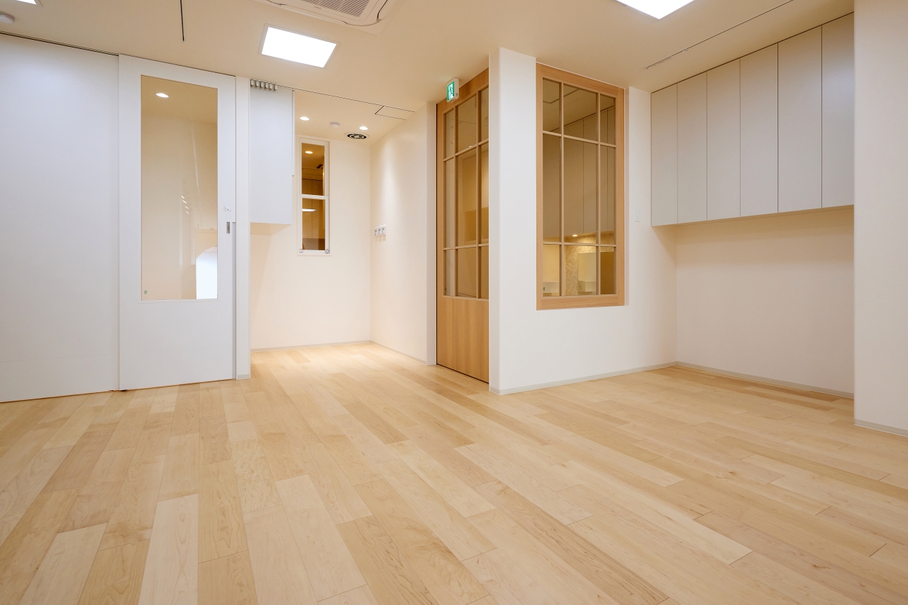 保育施設採用メッセージキッズ衝撃吸収フローリングスマートセーフティ挽き板ハードメイプル のフローリング画像