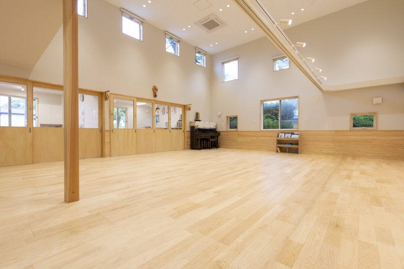 学校法人　本願寺学園　若楠こども園 | 朝日ウッドテック 非住宅フローリング MESSAGE(メッセージ)