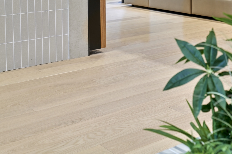 オフィス採用MESSAGEOrderのフローリング画像