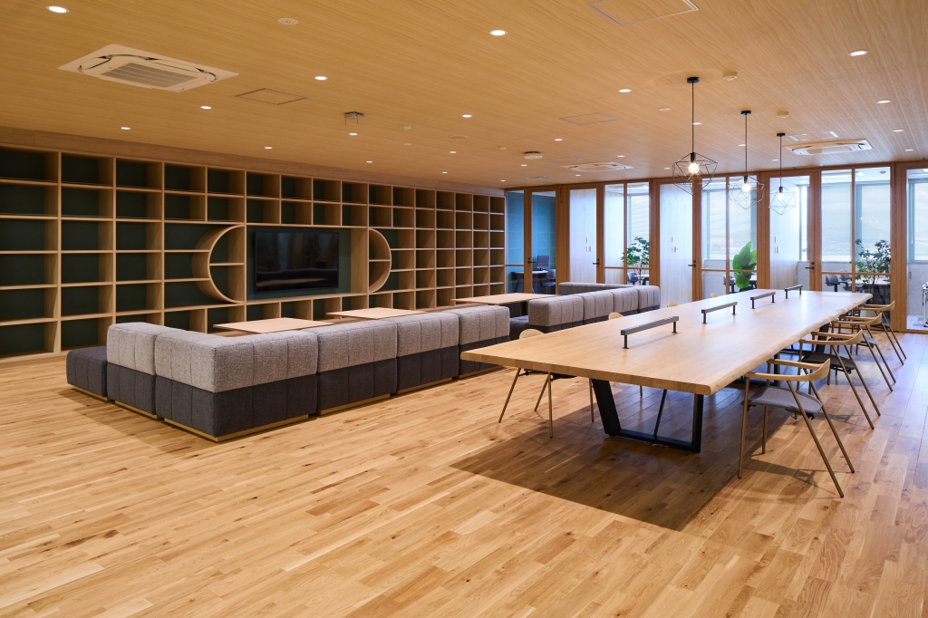 MIRAI Innovation Labo | 朝日ウッドテック 非住宅フローリング MESSAGE(メッセージ)