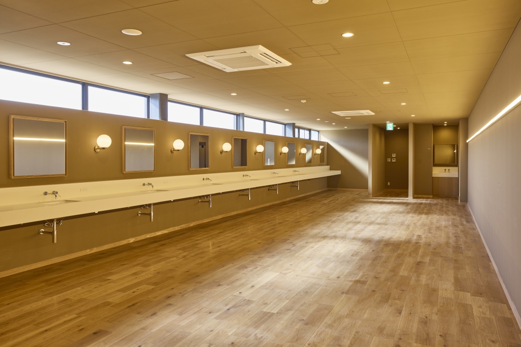 軽井沢 T-SITE | 朝日ウッドテック 非住宅フローリング MESSAGE(メッセージ)